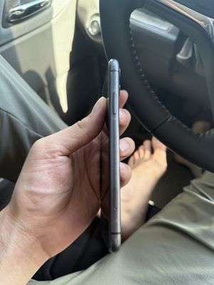 iPhone 11 ozi 64