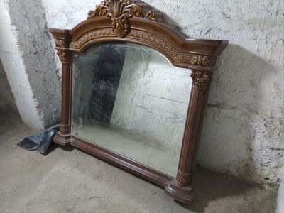 Mebel oynasi sotiladi