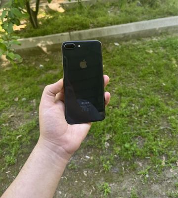 Iphone 8 Plus 64gb Xolati ideal yomkst 77 Hama joyi ishlid ayb yoq