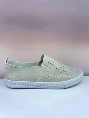 Do Do Krasofka Unisex RAZMER 36.37.38.39.40
