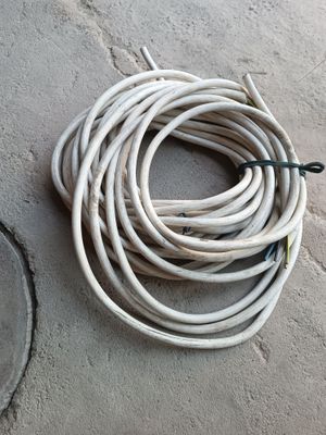 Kabel sotiladi 4x6 20 metr