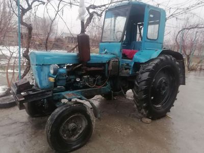 Traktor 28 kafolati bor