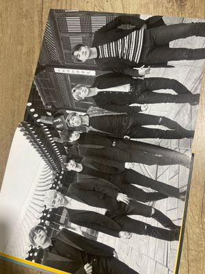книга про BTS.