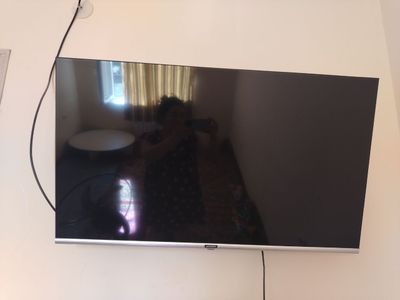 Televizor 43 talik