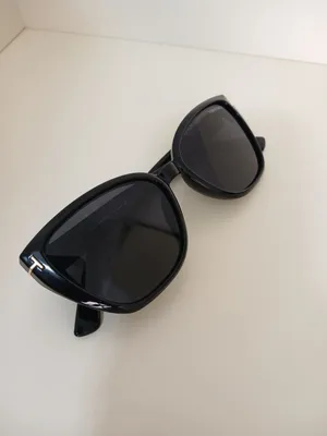 Tom Ford ayollar ko'zoynagi