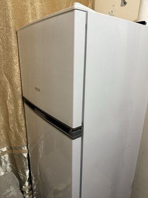 Холодильник vestel