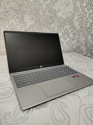 HP 15.6″ Ryzen 3 — быстрый и аккуратный ноутбук