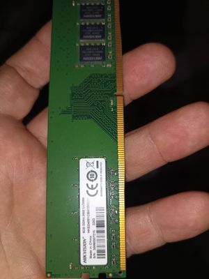 Ddr4 8gb озу продаю