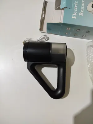 Katushka, kiyimdagi dumalokcha va tvintlarni tozalaydi , yangi