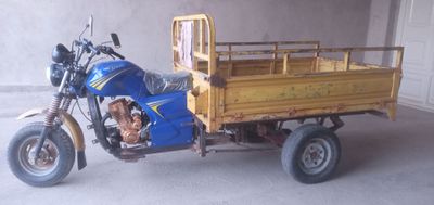 Mototsikl sotiladi