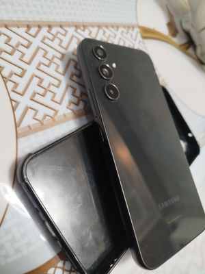 Telefon sotiladi