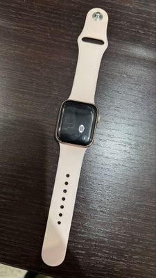 Продаются часы apple Watch 5 40mm