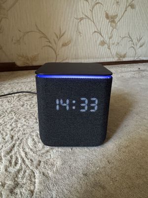 Продаётся яндекс станция