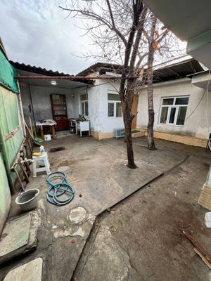 Дом 3 ком.Паркентский базар!земля 1сот.