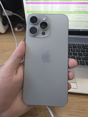 Iphone 15 pro max Naqdga
