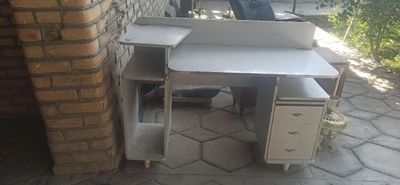 Парта компьютерная