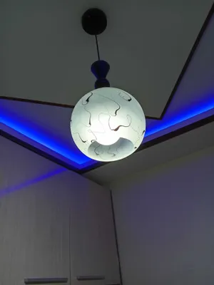 Люстра в хорошем состоянии