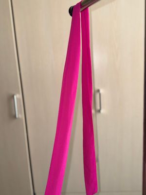 Лёгкая розовая юбка с подкладом, пояс на резинке.