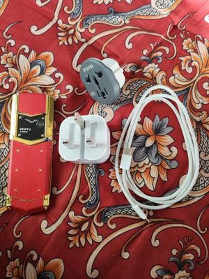 Vertu telefon original galogka original kabel iphone 16 pro niki