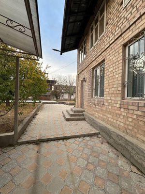 8 соток Янги Узбектстан . вдоль дороги