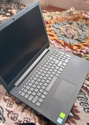 Lenovo core i3-8130U