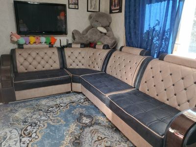 Продаётся диван уголок в отличном состоянии
