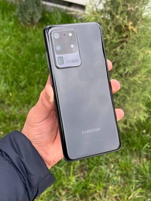 Samsung S20 ultra 5G 100 ZOOM