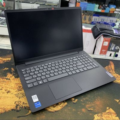 Lenova V15 deyarli yangi