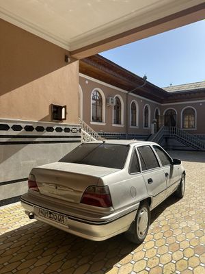 Nexia 1 daewoo 1.5