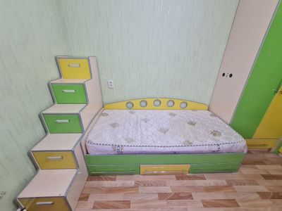 Продаю кровать детскую