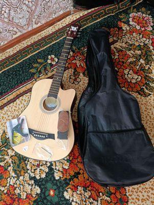 Akustik Gitara new