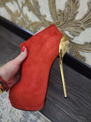 Giuseppe Zanotti Red Suede Peep Toe Platform Booties