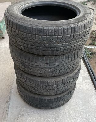 Kumho Asymmetric 235/60/18