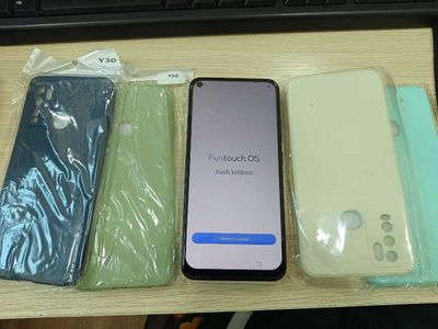 Y30 Vivo 1938 4/64. 8 yadro. 5000 mA.