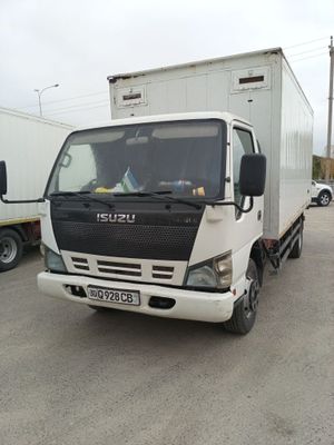 Isuzu sotiladi 5t metan 400k