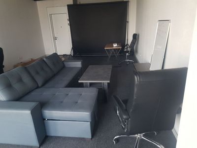 Аренда 54кв офис с ремонт и мебел ЖК Nest One