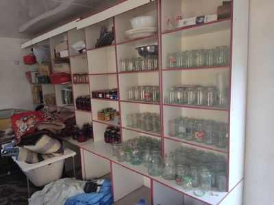 Полки в отличном состоянии.