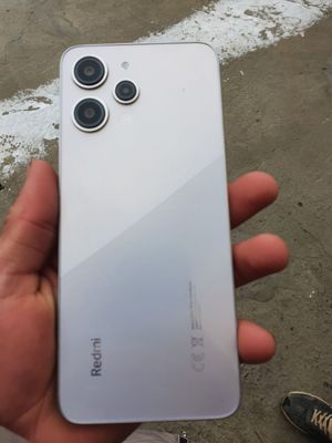 Redmi 12 bo abmenga xotira 128 tali abmenga 8+yoki x kerak