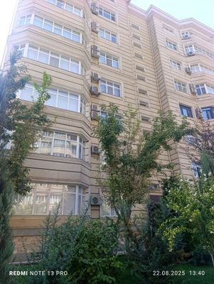 Жангох Ганга офис 40m2. Продам в цокольном этаже.