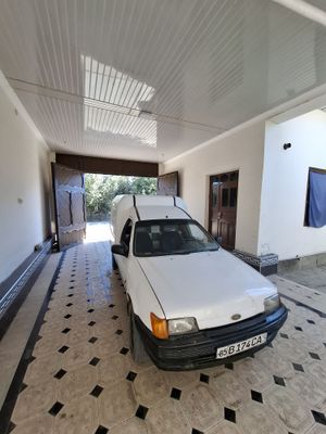 Ford kuryer metan gaz