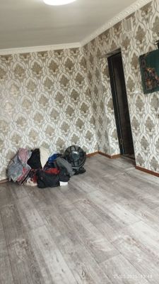 Квартира ижарага берилади. Тошкент вилояти Янги юл туманида жойлашган