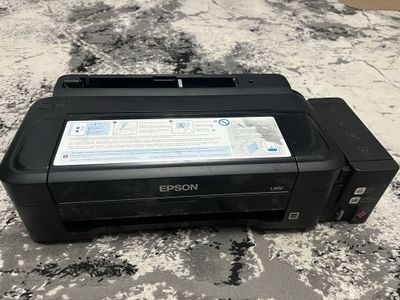 Продам цветной принтер Epson l300