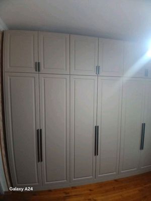 Buyurtma bo'yicha tayyorlangan shkaflar