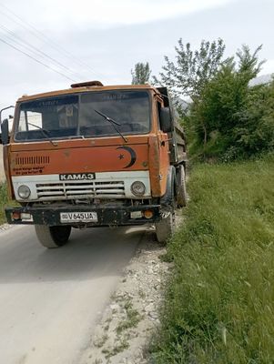 Kamaz sotiladi s