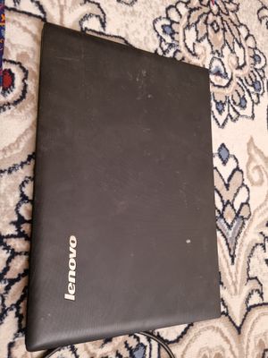 Noutbuk lenovo