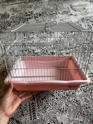 Клетка не большая