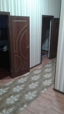 Карши Темирйул вакзал ёнидан янги курилган домдан 1 каватидан 2хонали