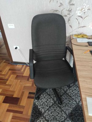 Офисное кресло Dafna
