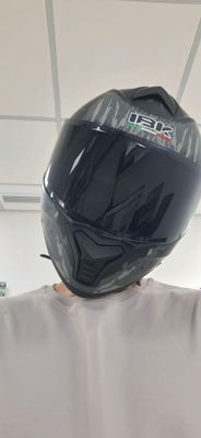 шлем продаётся новый