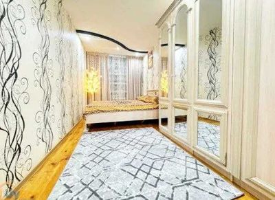 Чиланзарский 16 квартал 3/3/5 метро 62 кв.м 450$